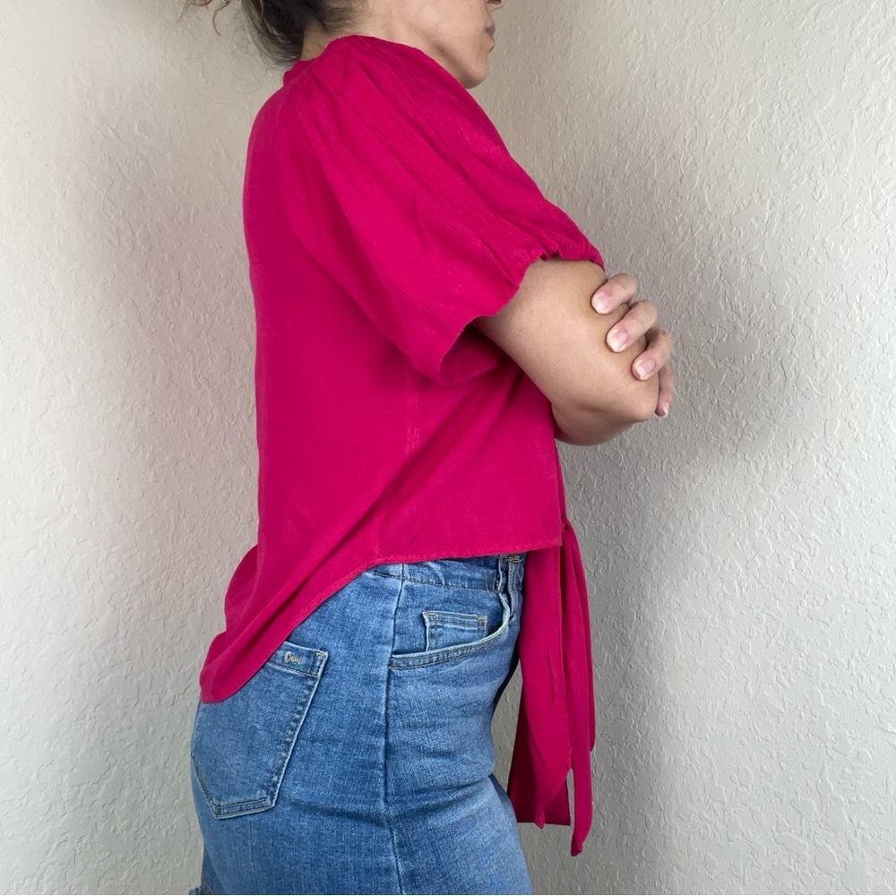 Portofino Hot Pink Cropped Tie Front Top Size M V-Neck Pleated - Picture 3 of 8